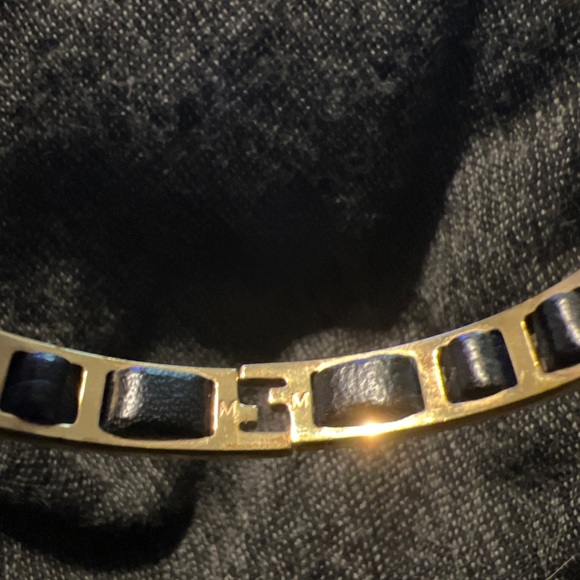 Fendi Leather Gold Tone Bracelet M - Picture 5 of 7